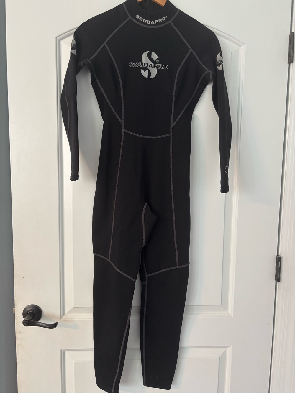 SCUBAPRO 0.5mm Profile Steamer Full Wetsuit / Base Layer - Size Small